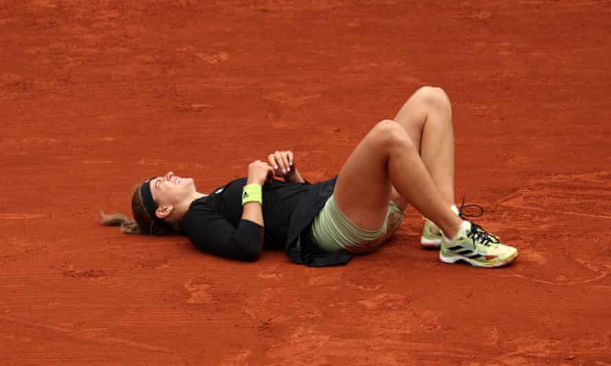 Karolina Muchova flutters after injuring her right ankle.