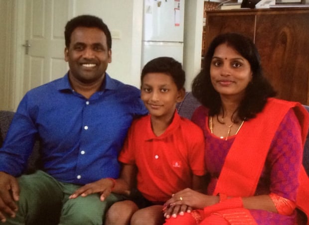 Para Paheer with Abi and Jayantha