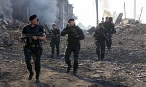 Sylvester Stallone, Antonio Banderas, Jason Statham, Wesley Snipes and Dolph Lundgren in The Expendables 3 (2014).