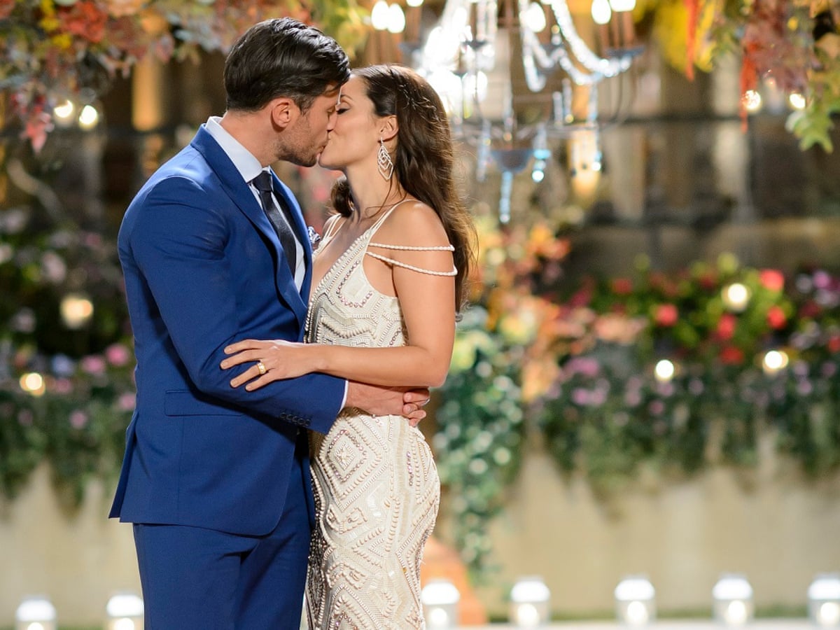 sam wood the bachelor