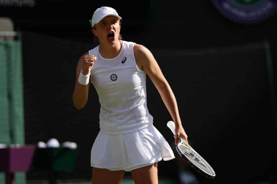 Iga Swiatek goes through in three sets.
