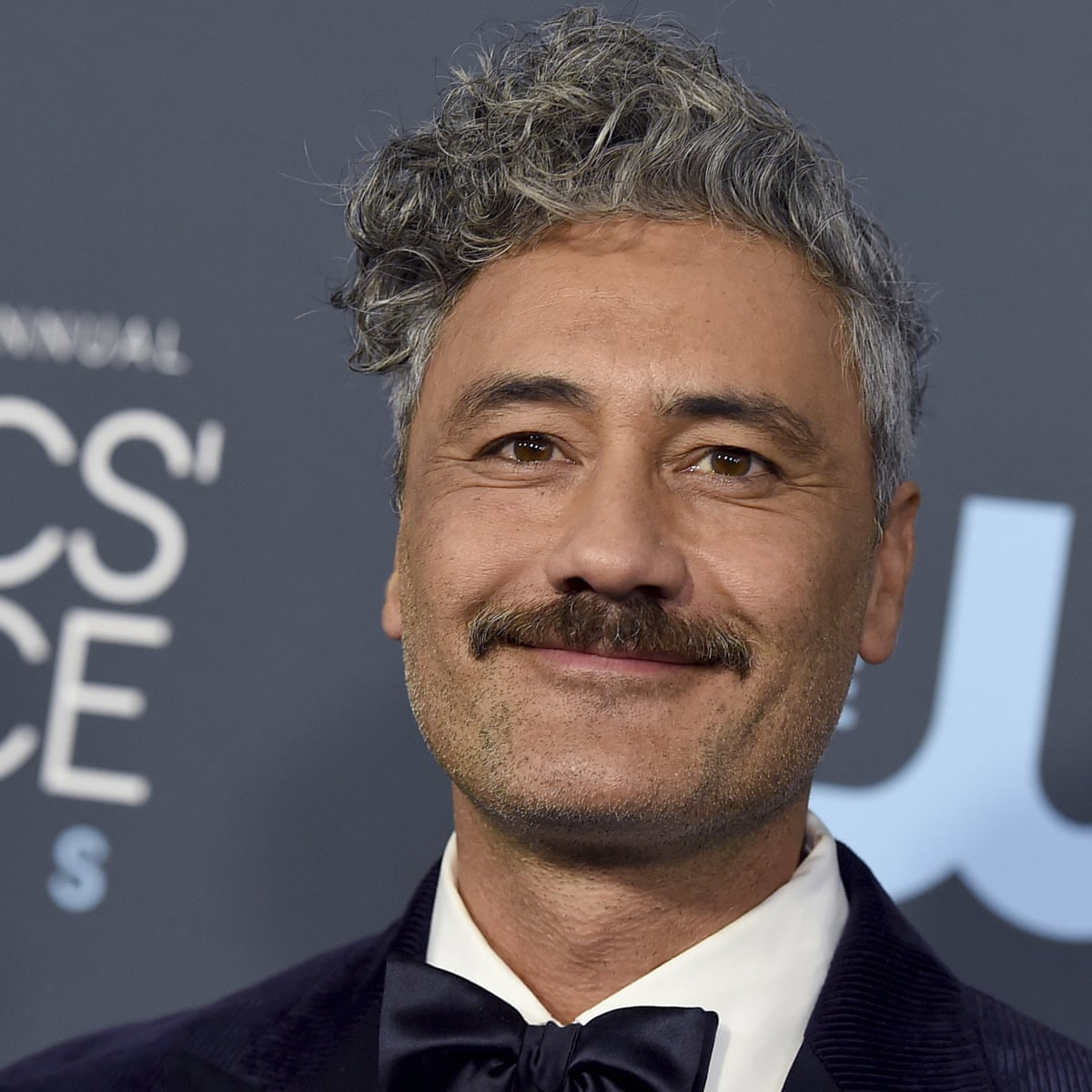 50-år gammel 183 cm høy Taika Waititi i 2025