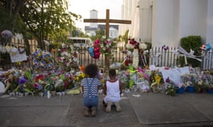 children praying