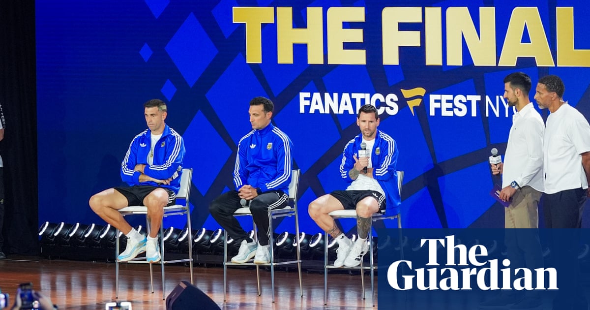 He is pure history: Scaloni pays tribute to Messi before World Cup final - The Guardian thumbnail