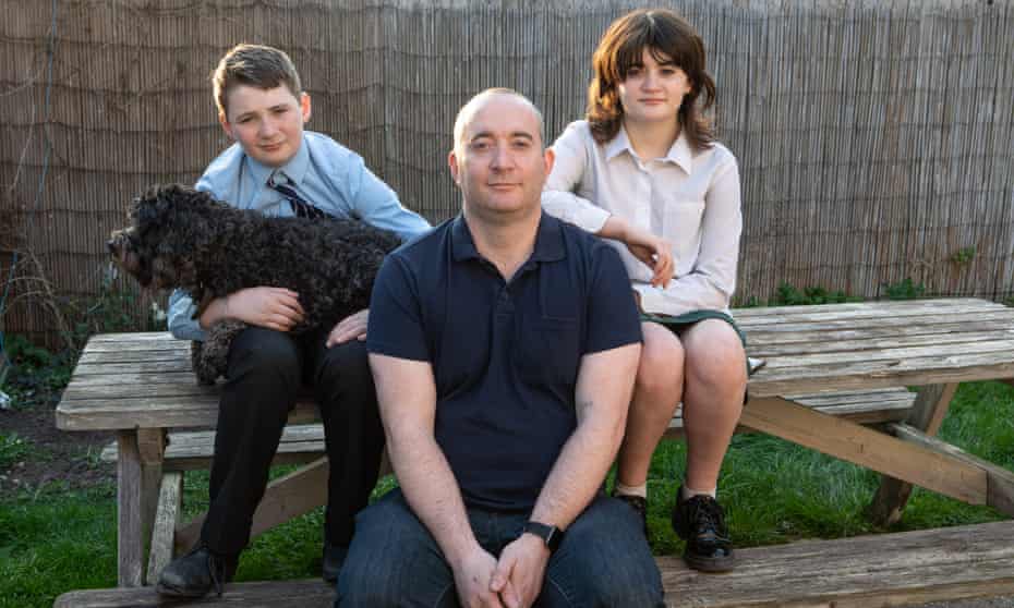 Kristian Glynn with children Ruby and Oisin with their dog Murphy