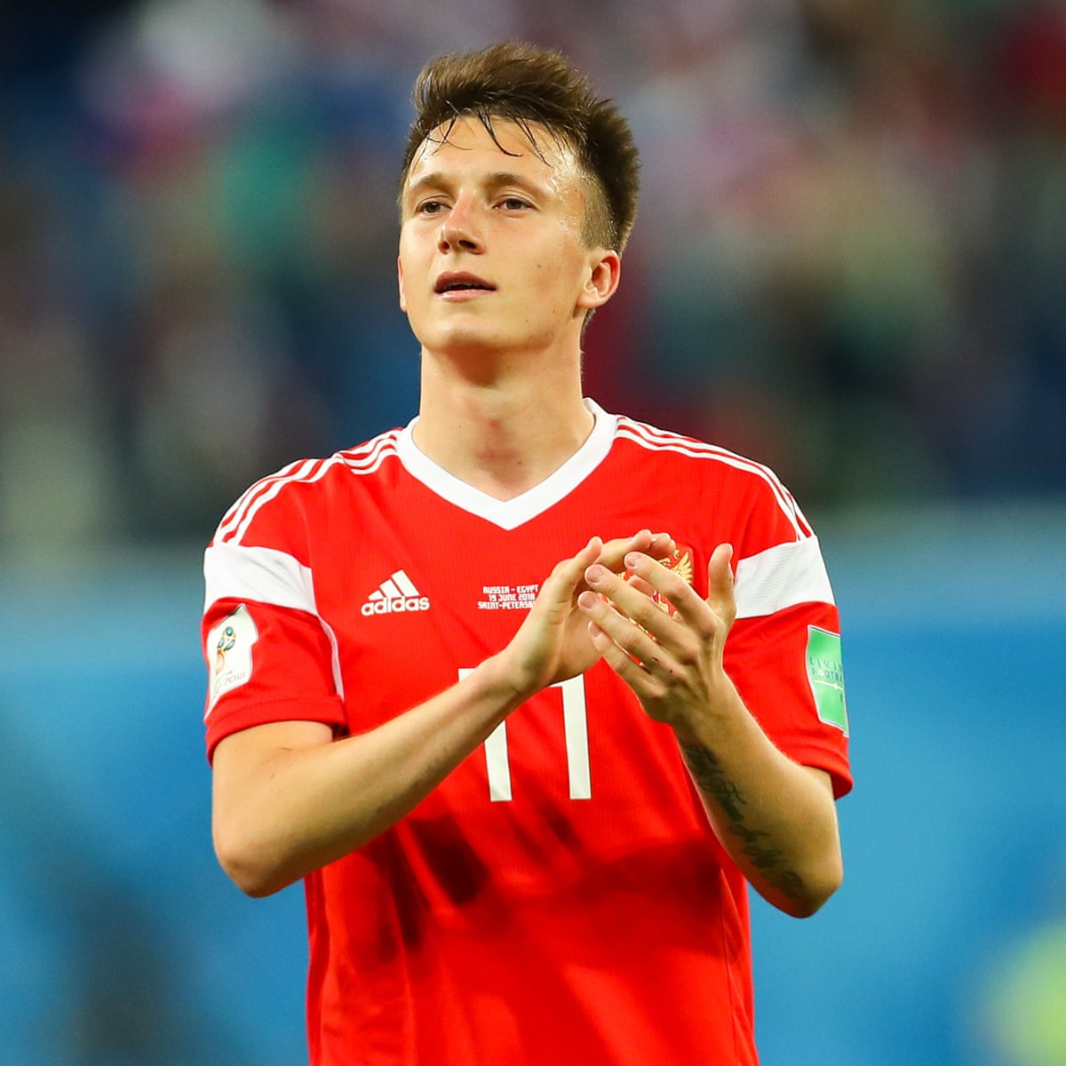 De 29-años 180 cm de altura Aleksandr Golovin en 2025 foto