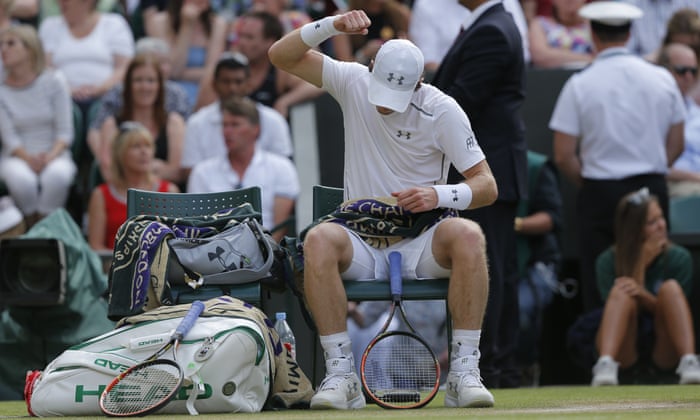Murray oshows his frustration at his form