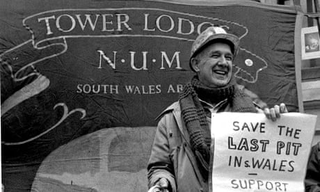 'Red' Ray Davies taking part in a protest against the closure of Tower colliery