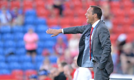 John van 't Schip – Người Giữ Lửa Đội Bóng Hành Trình Lãnh Đạo John van 't Schip – Người Giữ Lửa Đội Bóng Hành Trình Lãnh Đạo