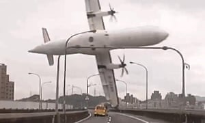 TransAsia flight crashes in Taiwan river ��� as it happened | World.