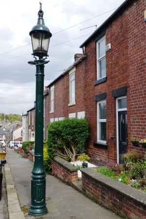 A streetlamp in Sheffield, formerly a gas destructor lamp