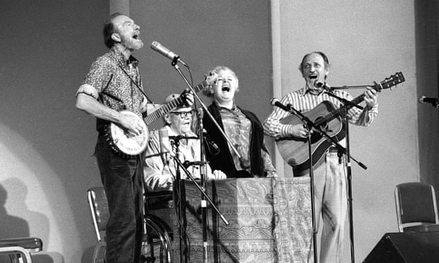 The Weavers perform in a 25th anniversary reunion concert at Carnegie Hall, New York in 1980. From left: Pete Seeger, Lee Hays, Ronnie Gilbert and Fred Hellerman.