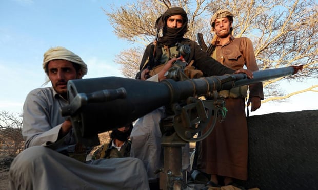 Tribal gunmen prepare to protect their province from possible attacks by Shia Houthi militias in the oil-rich province of Marib, Yemen, 23 January 2015.