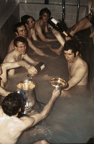 Chelseas-Champagne-Bath-014.jpg