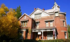 Armstrong Mansion Bed and Breakfast, SLC