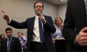 Israeli opposition leader Isaac Herzog address a rally in the Israeli city of Be’er Sheva on Tuesday night with his Zionist Union’s co-leader Tzipi Livni.