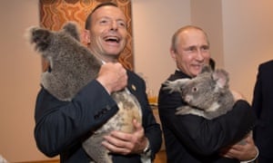 Vladimir Putin se encontram Jimbelung o koala antes do início da primeira reunião do G20 em 15 de novembro.