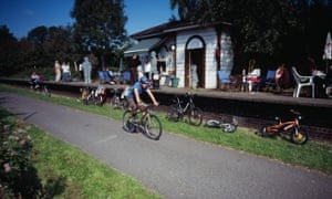 A refreshment stop on the Bristol to Bath railway cycle path.