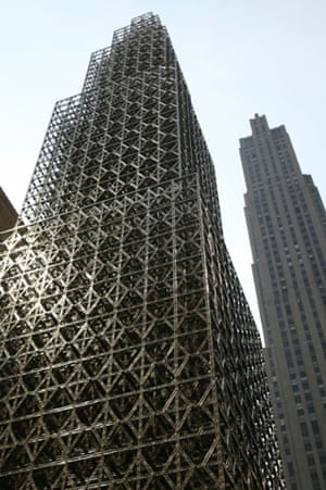 What My Dad Gave Me (2008), by Chris Burden, installed at Rockefeller Center, New York, is 20 metres high, weighs 7 tonnes and is made of toy construction parts.