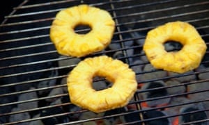 Pineapple rings: delicious stuck in a hamburger.