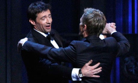 Hugh-Jackman-dances-with--007.jpg