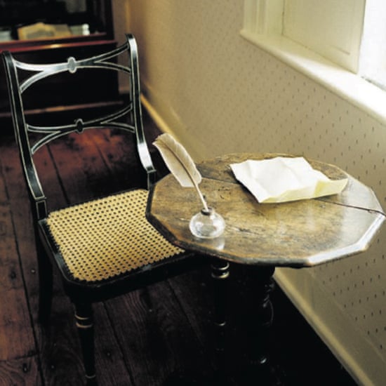 اتاق جین استین/ Photograph: Eamonn McCabe/