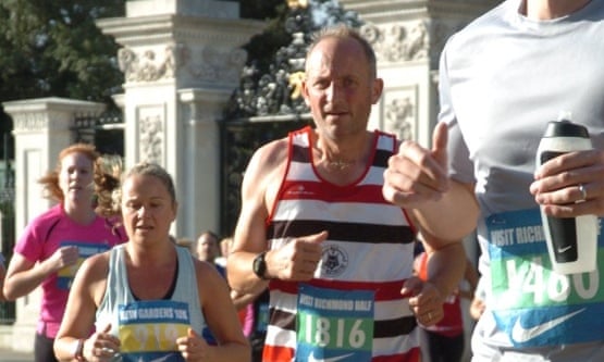 Tom Hoblyn running the Kew half marathon