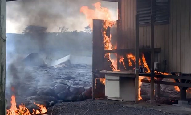 Lava from Kilauea volcano burns house in Pahoa, Hawaii