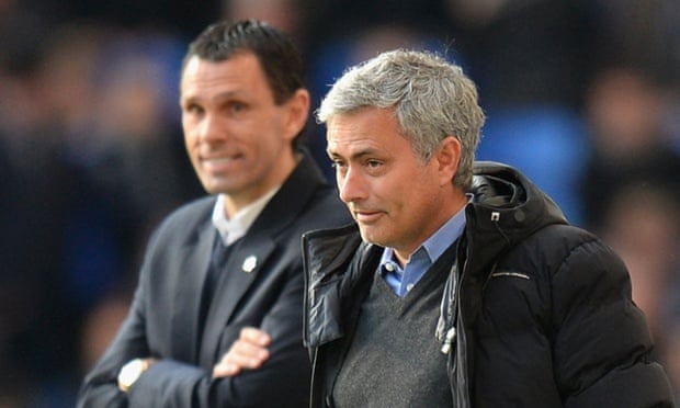 LONDON, ENGLAND - APRIL 19:  Chelsea manager Jose Mourinho and Sunderland manager Gus Poyet share a joke during the Barclays Premier League match between Chelsea and Sunderland at Stamford Bridge on April 19, 2014 in London, England.  (Photo by Mike Hewitt/Getty Images)FootballSoccerClub SoccerPremier LeagueEnglish Premier LeagueEnglish Soccer LeaguechelseaChelsea F.C.English Soccer ClubSunderlandSunderland A.F.C.