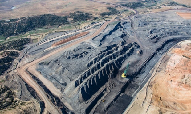 The Peabody mine on Black Mesa with reclaimed areas in the background, looking north-west.