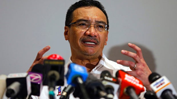 MH370 report reveals 17-minute delay in querying missing plane.