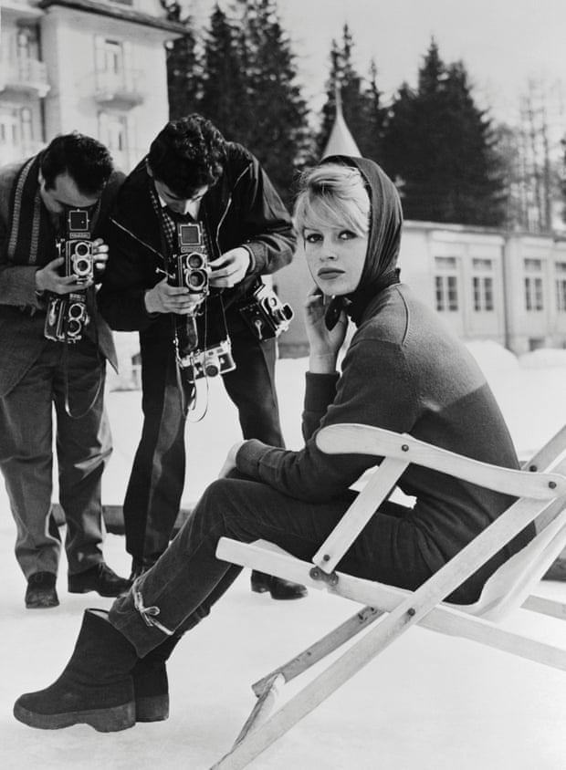 Later in 1958, she posed at the famous resort of Cortina d’Ampezzo, Italy.