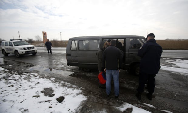 Serbian border police detain Kosovan nationals near Subotica.