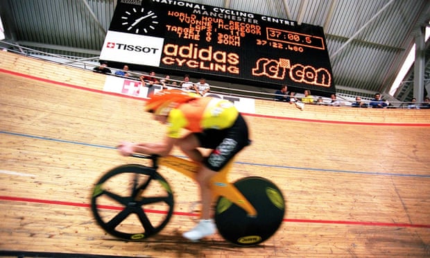 Photo: Yvonne McGregor on her way to breaking the Hour record in Manchester in 1995. Photograph: Christopher Thomond/Guardian . 