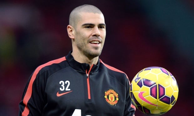 Víctor Valdés would be an ideal replacement for Manchester United if David de Gea does leave