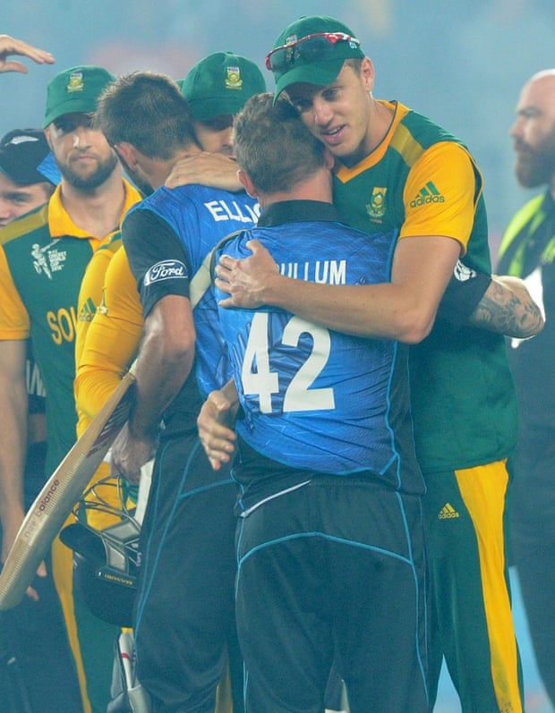 A nice bit of sportsmanship from Morne Morkel as he congratulates Brendon McCullum.