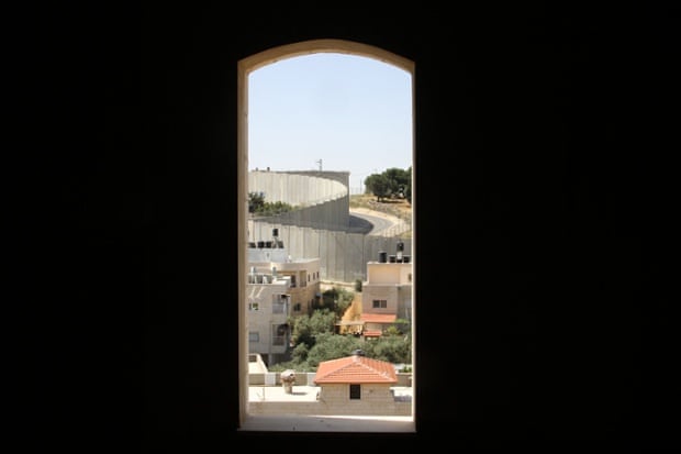 The wall makes the idea of a Palestinian capital building in Abu Dis ‘even less palatable’, says Al-Quds University president Imad Abu Kishek.