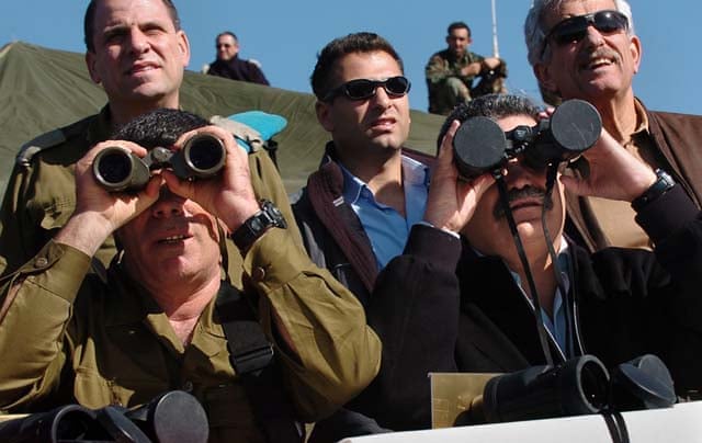 http://i.guim.co.uk/static/w-700/h--/q-95/Guardian/world/gallery/2007/dec/31/1/Israel-23FEB-9749.jpg