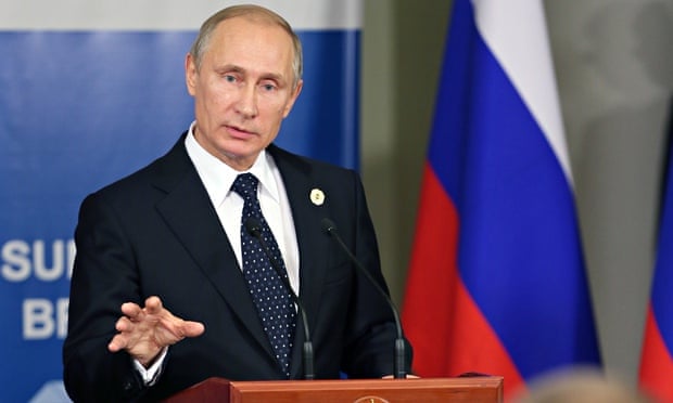 Vladimir Putin durante a cúpula do G20 em Brisbane. Em meio a críticas de vários outros líderes, o Rus