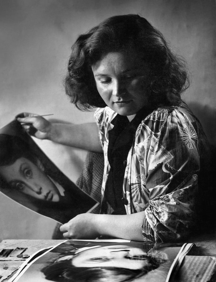 Jane Bown at Guildford school of Art, circa 1947