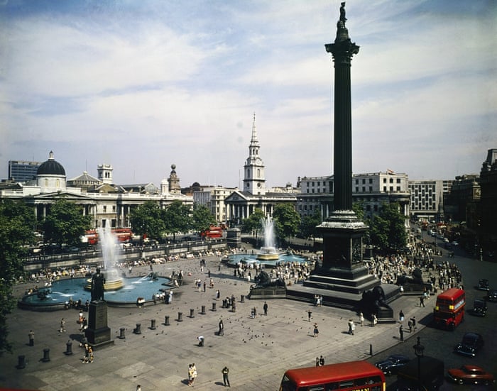 This is What Trafalgar Square Looked Like  in 1961 