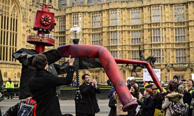 Environmentalists protest against fracking outside parliament