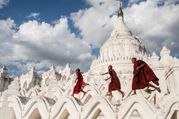 Young Buddhist novices run on Hsinbyume Pagoda after the tourists have left.
Photography by Sergio Carbajo Rodriguez, 08530 La Garriga, Barcelona, Spain
Photographed at Min Kun, Republic of the Union of Myanmar