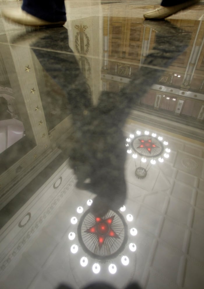 A line from the lyrics of the Soviet anthem glorifying Josef Stalin and reading “Stalin brought us up on loyalty to the people” and “inspired us to labour and to heroism” was restored in 2009 to the vestibule of the Kurskaya metro station