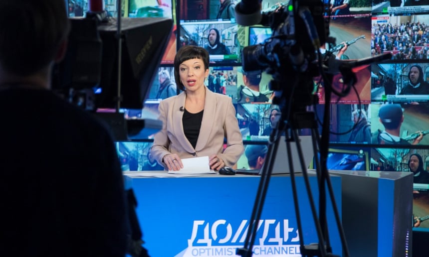 TV Rain (Dozhd) anchor Maria Makeyeva at work.