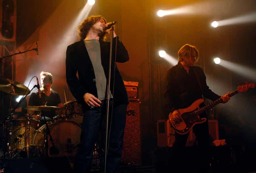 Powderfinger performing in 2007.