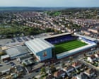 Crisi al Tranmere Rovers: risultati deludenti e investimenti fermi, la squadra lotta per la salvezza in League Two mentre la disputa legale con il trust dei sostenitori crea tensione tra i tifosi
