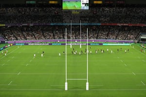England go on an early attack.
