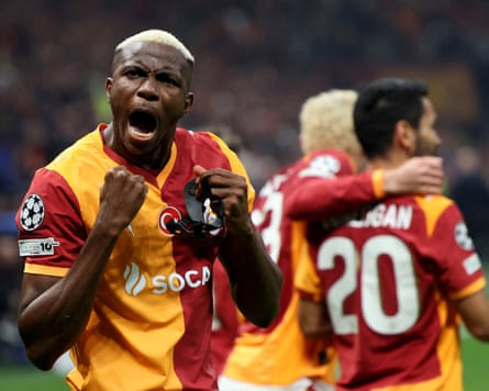 Victor Osimhen fist pumps after scoring in the Champions League match between Galatasaray and Liverpool
