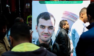 The funeral of Palestinian journalist Yasser Murtaja, who was killed by Israeli forces while filming protests in Gaza on 6 April.